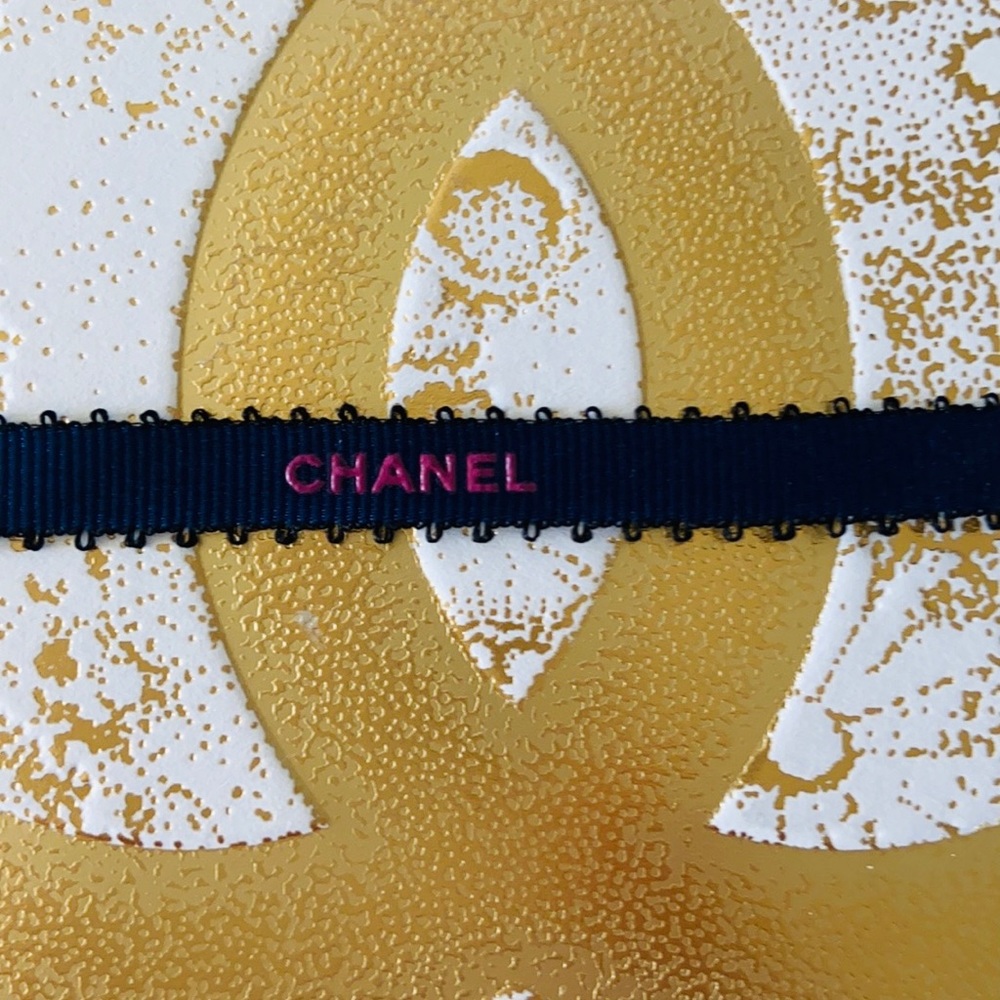 CHANEL Blue Color With Pink Embossed Lettering. - Picture 7 of 9